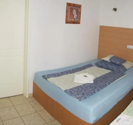 Nadix Panzio Debrecen